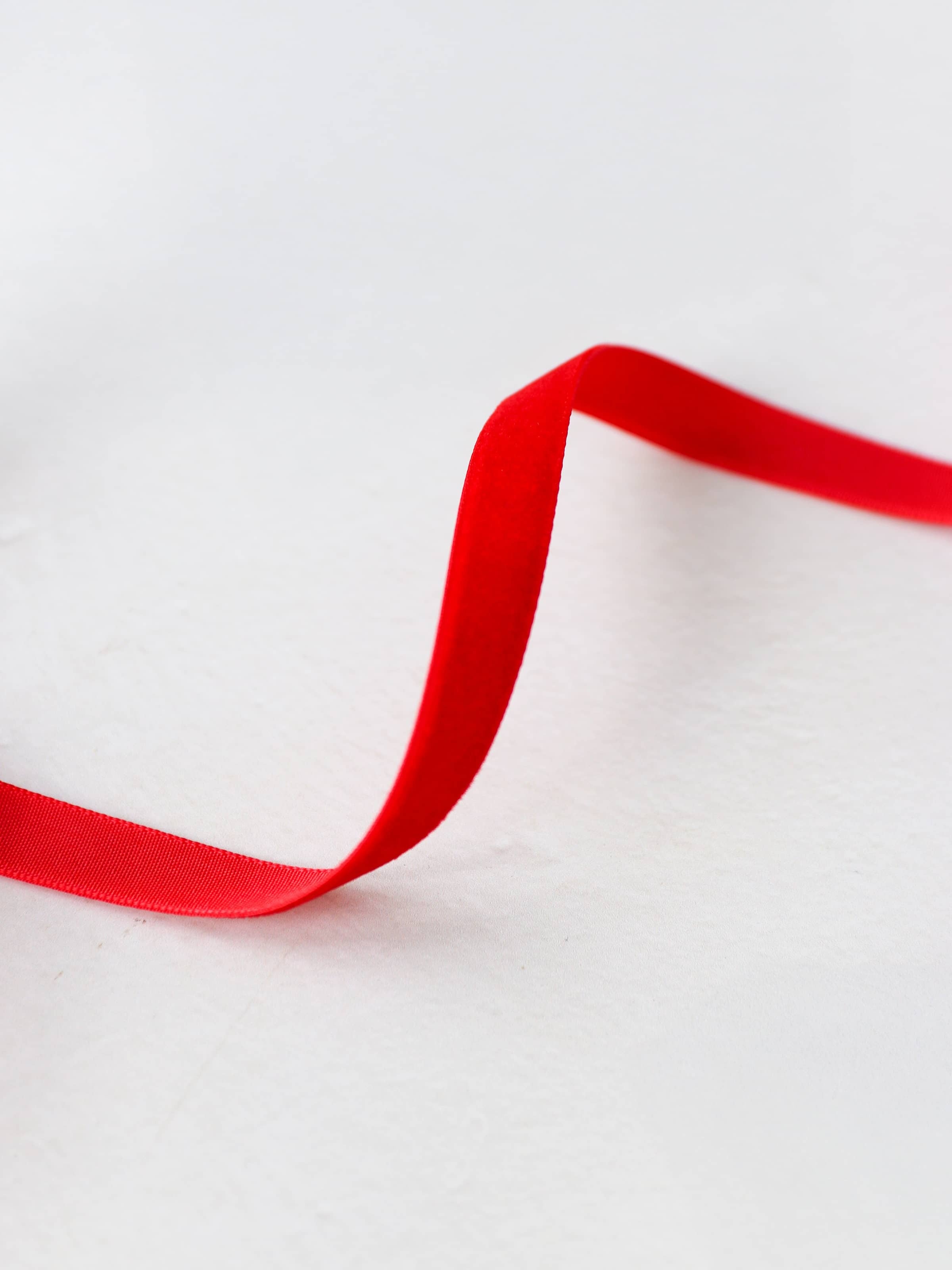 Thin Velvet Ribbon (1m)